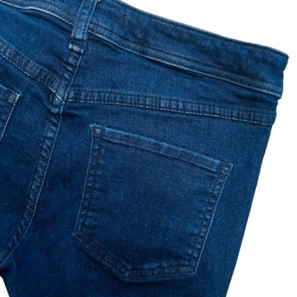 FREE PEOPLE Button Fly Flare Leg Jeans - Size 26 - Picture 5 of 7